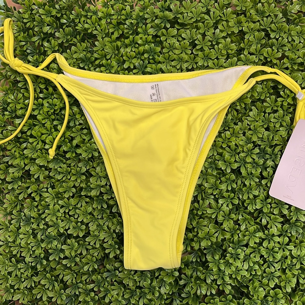 NEW Musera Yellow Bikini Bottoms | small